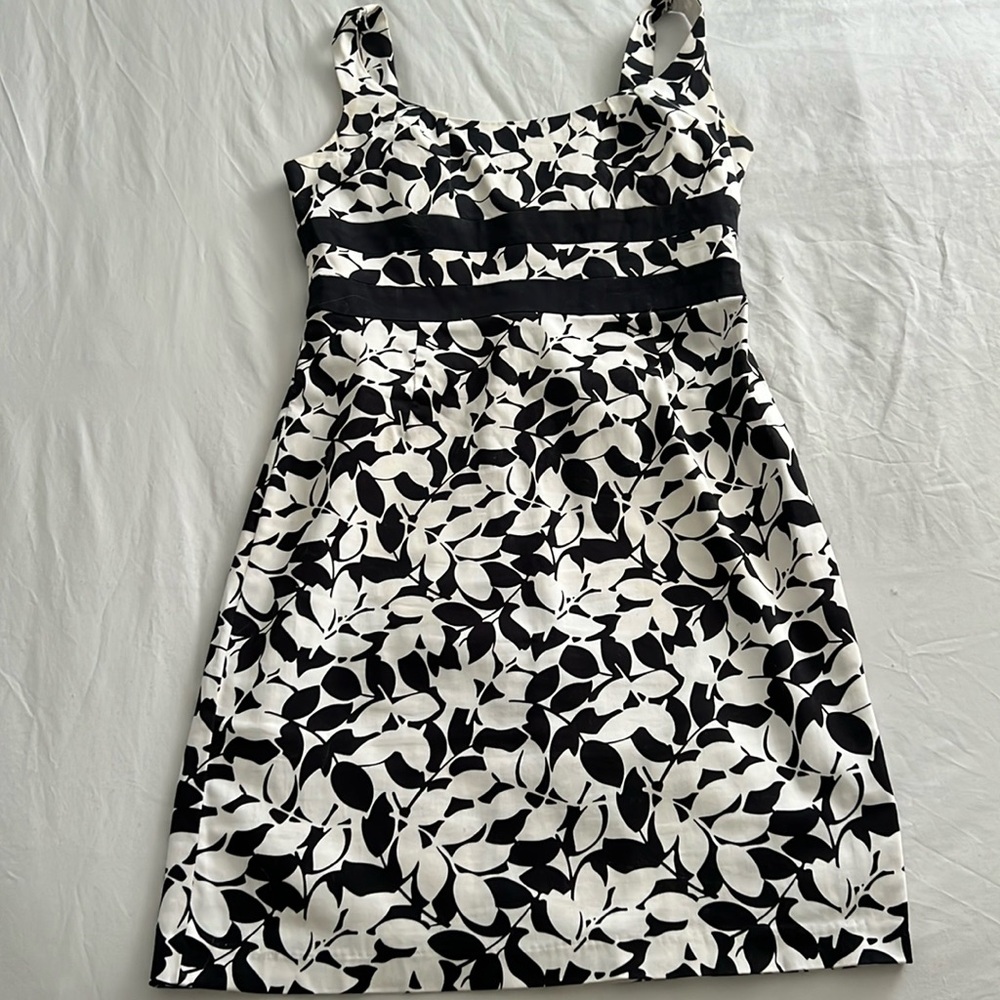White House Black Market sleeveless flower dress